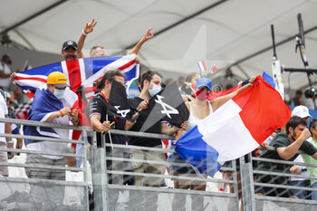 2021-06-20 - Fans during the Formula 1 Emirates Grand Prix de France 2021, 7th round of the 2021 FIA Formula One World Championship from June 18 to 20, 2021 on the Circuit Paul Ricard, in Le Castellet, France - Photo Antonin Vincent / DPPI - FORMULA 1 EMIRATES GRAND PRIX DE FRANCE 2021 - FORMULA 1 - MOTORS