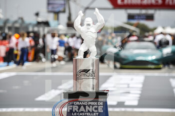 2021-06-20 - Grand Prix trophy during the Formula 1 Emirates Grand Prix de France 2021, 7th round of the 2021 FIA Formula One World Championship from June 18 to 20, 2021 on the Circuit Paul Ricard, in Le Castellet, France - Photo Florent Gooden / DPPI - FORMULA 1 EMIRATES GRAND PRIX DE FRANCE 2021 - FORMULA 1 - MOTORS