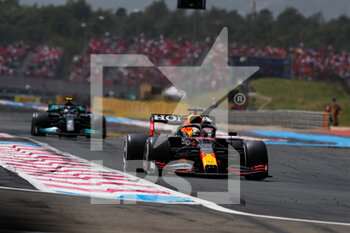 2021-06-20 - 33 VERSTAPPEN Max (nld), Red Bull Racing Honda RB16B, 77 BOTTAS Valtteri (fin), Mercedes AMG F1 GP W12 E Performance, action during the Formula 1 Emirates Grand Prix de France 2021, 7th round of the 2021 FIA Formula One World Championship from June 18 to 20, 2021 on the Circuit Paul Ricard, in Le Castellet, France - Photo Florent Gooden / DPPI - FORMULA 1 EMIRATES GRAND PRIX DE FRANCE 2021 - FORMULA 1 - MOTORS