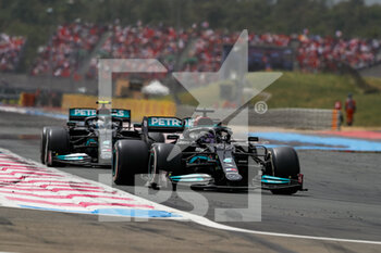 2021-06-20 - 44 HAMILTON Lewis (gbr), Mercedes AMG F1 GP W12 E Performance, 77 BOTTAS Valtteri (fin), Mercedes AMG F1 GP W12 E Performance, action during the Formula 1 Emirates Grand Prix de France 2021, 7th round of the 2021 FIA Formula One World Championship from June 18 to 20, 2021 on the Circuit Paul Ricard, in Le Castellet, France - Photo Florent Gooden / DPPI - FORMULA 1 EMIRATES GRAND PRIX DE FRANCE 2021 - FORMULA 1 - MOTORS