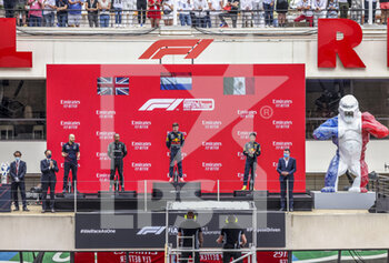 2021-06-20 - podium, 33 VERSTAPPEN Max (nld), Red Bull Racing Honda RB16B, 44 HAMILTON Lewis (gbr), Mercedes AMG F1 GP W12 E Performance,11 PEREZ Sergio (mex), Red Bull Racing Honda RB16B, portrait, during the Formula 1 Emirates Grand Prix de France 2021, 7th round of the 2021 FIA Formula One World Championship from June 18 to 20, 2021 on the Circuit Paul Ricard, in Le Castellet, France - Photo Marc de Mattia / DPPI - FORMULA 1 EMIRATES GRAND PRIX DE FRANCE 2021 - FORMULA 1 - MOTORS