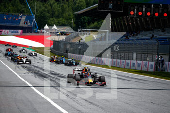 2021-06-25 - 11 PEREZ Sergio (mex), Red Bull Racing Honda RB16B, action during the Formula 1 Grosser Preis Der Steiermark 2021, 2021 Styrian Grand Prix, 8th round of the 2021 FIA Formula One World Championship from June 25 to 27, 2021 on the Red Bull Ring, in Spielberg, Austria - Photo Florent Gooden / DPPI - FORMULA 1 GROSSER PREIS DER STEIERMARK 2021, 2021 STYRIAN GRAND PRIX - FORMULA 1 - MOTORS