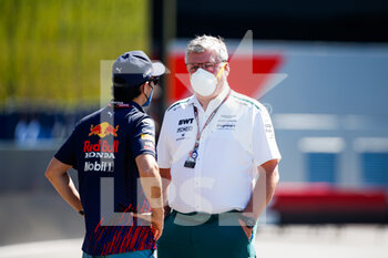 2021-06-26 - SZAFNAUER Otmar (rom), Team Principal and CEO of Aston Martin F1, PEREZ Sergio (mex), Red Bull Racing Honda RB16B, portrait during the Formula 1 Grosser Preis Der Steiermark 2021, 2021 Styrian Grand Prix, 8th round of the 2021 FIA Formula One World Championship from June 25 to 27, 2021 on the Red Bull Ring, in Spielberg, Austria - Photo Florent Gooden / DPPI - FORMULA 1 GROSSER PREIS DER STEIERMARK 2021, 2021 STYRIAN GRAND PRIX - FORMULA 1 - MOTORS
