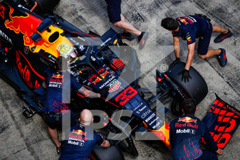 2021-06-26 - VERSTAPPEN Max (ned), Red Bull Racing Honda RB16B, action pitlane during the Formula 1 Grosser Preis Der Steiermark 2021, 2021 Styrian Grand Prix, 8th round of the 2021 FIA Formula One World Championship from June 25 to 27, 2021 on the Red Bull Ring, in Spielberg, Austria - Photo Florent Gooden / DPPI - FORMULA 1 GROSSER PREIS DER STEIERMARK 2021, 2021 STYRIAN GRAND PRIX - FORMULA 1 - MOTORS