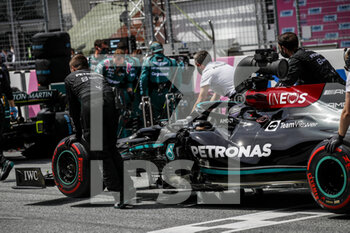 2021-06-27 - HAMILTON Lewis (gbr), Mercedes AMG F1 GP W12 E Performance, portrait, starting grid, grille de depart, during the Formula 1 Grosser Preis Der Steiermark 2021, 2021 Styrian Grand Prix, 8th round of the 2021 FIA Formula One World Championship from June 25 to 27, 2021 on the Red Bull Ring, in Spielberg, Austria - Photo Florent Gooden / DPPI - FORMULA 1 GROSSER PREIS DER STEIERMARK 2021, 2021 STYRIAN GRAND PRIX - FORMULA 1 - MOTORS