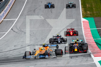 2021-06-27 - NORRIS Lando (gbr), McLaren MCL35M, PEREZ Sergio (mex), Red Bull Racing Honda RB16B, action during the Formula 1 Grosser Preis Der Steiermark 2021, 2021 Styrian Grand Prix, 8th round of the 2021 FIA Formula One World Championship from June 25 to 27, 2021 on the Red Bull Ring, in Spielberg, Austria - Photo Florent Gooden / DPPI - FORMULA 1 GROSSER PREIS DER STEIERMARK 2021, 2021 STYRIAN GRAND PRIX - FORMULA 1 - MOTORS
