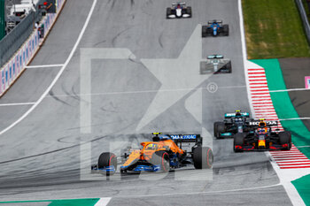 2021-06-27 - NORRIS Lando (gbr), McLaren MCL35M, PEREZ Sergio (mex), Red Bull Racing Honda RB16B, action during the Formula 1 Grosser Preis Der Steiermark 2021, 2021 Styrian Grand Prix, 8th round of the 2021 FIA Formula One World Championship from June 25 to 27, 2021 on the Red Bull Ring, in Spielberg, Austria - Photo Florent Gooden / DPPI - FORMULA 1 GROSSER PREIS DER STEIERMARK 2021, 2021 STYRIAN GRAND PRIX - FORMULA 1 - MOTORS