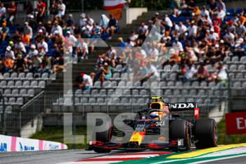 2021-06-27 - 11 PEREZ Sergio (mex), Red Bull Racing Honda RB16B, action during the Formula 1 Grosser Preis Der Steiermark 2021, 2021 Styrian Grand Prix, 8th round of the 2021 FIA Formula One World Championship from June 25 to 27, 2021 on the Red Bull Ring, in Spielberg, Austria - Photo Florent Gooden / DPPI - FORMULA 1 GROSSER PREIS DER STEIERMARK 2021, 2021 STYRIAN GRAND PRIX - FORMULA 1 - MOTORS