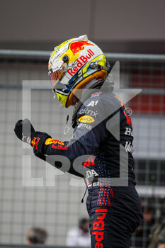 2021-06-27 - VERSTAPPEN Max (ned), Red Bull Racing Honda RB16B, portrait, celebrating his win during the Formula 1 Grosser Preis Der Steiermark 2021, 2021 Styrian Grand Prix, 8th round of the 2021 FIA Formula One World Championship from June 25 to 27, 2021 on the Red Bull Ring, in Spielberg, Austria - Photo Florent Gooden / DPPI - FORMULA 1 GROSSER PREIS DER STEIERMARK 2021, 2021 STYRIAN GRAND PRIX - FORMULA 1 - MOTORS