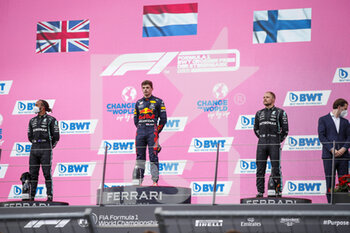 2021-06-27 - VERSTAPPEN Max (ned), Red Bull Racing Honda RB16B, portrait, podium with HAMILTON Lewis (gbr), Mercedes AMG F1 GP W12 E Performance and BOTTAS Valtteri (fin), Mercedes AMG F1 GP W12 E Performance during the Formula 1 Grosser Preis Der Steiermark 2021, 2021 Styrian Grand Prix, 8th round of the 2021 FIA Formula One World Championship from June 25 to 27, 2021 on the Red Bull Ring, in Spielberg, Austria - Photo Florent Gooden / DPPI - FORMULA 1 GROSSER PREIS DER STEIERMARK 2021, 2021 STYRIAN GRAND PRIX - FORMULA 1 - MOTORS