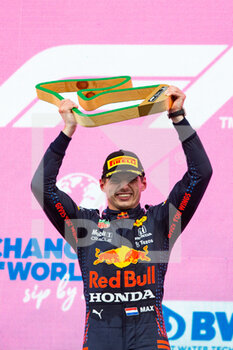 2021-06-27 - VERSTAPPEN Max (ned), Red Bull Racing Honda RB16B, portrait podium during the Formula 1 Grosser Preis Der Steiermark 2021, 2021 Styrian Grand Prix, 8th round of the 2021 FIA Formula One World Championship from June 25 to 27, 2021 on the Red Bull Ring, in Spielberg, Austria - Photo Joao Filipe / DPPI - FORMULA 1 GROSSER PREIS DER STEIERMARK 2021, 2021 STYRIAN GRAND PRIX - FORMULA 1 - MOTORS