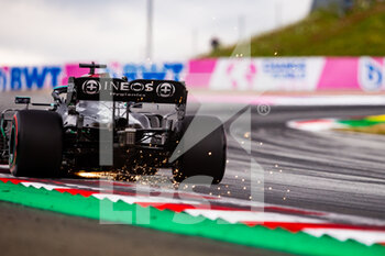 2021-07-02 - 44 HAMILTON Lewis (gbr), Mercedes AMG F1 GP W12 E Performance, action sparks during the Formula 1 Grosser Preis Von Osterreich 2021, 2021 Austrian Grand Prix, 9th round of the 2021 FIA Formula One World Championship from July 2 to 4, 2021 on the Red Bull Ring, in Spielberg, Austria - Photo Joao Filipe / DPPI - FORMULA 1 GROSSER PREIS VON OSTERREICH 2021, 2021 AUSTRIAN GRAND PRIX - FORMULA 1 - MOTORS