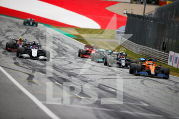 2021-07-02 - 03 RICCIARDO Daniel (aus), McLaren MCL35M, 63 RUSSELL George (gbr), Williams Racing F1 FW43B, action during the Formula 1 Grosser Preis Von Osterreich 2021, 2021 Austrian Grand Prix, 9th round of the 2021 FIA Formula One World Championship from July 2 to 4, 2021 on the Red Bull Ring, in Spielberg, Austria - Photo Florent Gooden / DPPI - FORMULA 1 GROSSER PREIS VON OSTERREICH 2021, 2021 AUSTRIAN GRAND PRIX - FORMULA 1 - MOTORS
