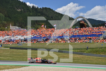 2021-07-03 - VERSTAPPEN Max (ned), Red Bull Racing Honda RB16B, action in front of fans in the grandstands during the Formula 1 Grosser Preis Von Osterreich 2021, 2021 Austrian Grand Prix, 9th round of the 2021 FIA Formula One World Championship from July 2 to 4, 2021 on the Red Bull Ring, in Spielberg, Austria - Photo DPPI - FORMULA 1 GROSSER PREIS VON OSTERREICH 2021, 2021 AUSTRIAN GRAND PRIX - FORMULA 1 - MOTORS