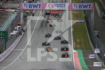 2021-07-04 - 33 VERSTAPPEN Max (nld), Red Bull Racing Honda RB16B, action, restart during the Formula 1 Grosser Preis Von Osterreich 2021, 2021 Austrian Grand Prix, 9th round of the 2021 FIA Formula One World Championship from July 2 to 4, 2021 on the Red Bull Ring, in Spielberg, Austria - Photo Joao Filipe / DPPI - FORMULA 1 GROSSER PREIS VON OSTERREICH 2021, 2021 AUSTRIAN GRAND PRIX - FORMULA 1 - MOTORS