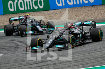 2021-07-04 - HAMILTON Lewis (gbr), Mercedes AMG F1 GP W12 E Performance, BOTTAS Valtteri (fin), Mercedes AMG F1 GP W12 E Performance, action during the Formula 1 Grosser Preis Von Osterreich 2021, 2021 Austrian Grand Prix, 9th round of the 2021 FIA Formula One World Championship from July 2 to 4, 2021 on the Red Bull Ring, in Spielberg, Austria - Photo Florent Gooden / DPPI - FORMULA 1 GROSSER PREIS VON OSTERREICH 2021, 2021 AUSTRIAN GRAND PRIX - FORMULA 1 - MOTORS