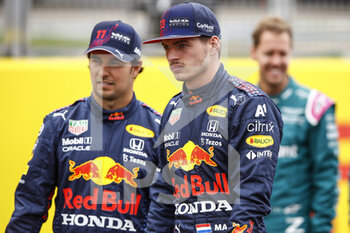 2021-07-15 - VERSTAPPEN Max (ned), Red Bull Racing Honda RB16B, portrait PEREZ Sergio (mex), Red Bull Racing Honda RB16B, portrait during the Formula 1 Pirelli British Grand Prix 2021, 10th round of the 2021 FIA Formula One World Championship from July 16 to 18, 2021 on the Silverstone Circuit, in Silverstone, United Kingdom - Photo Xavi Bonilla / DPPI - FORMULA 1 PIRELLI BRITISH GRAND PRIX 2021 - FORMULA 1 - MOTORS