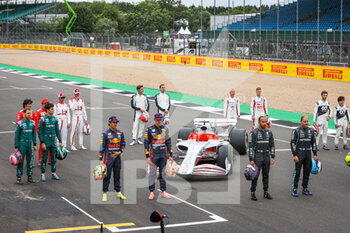 2021-07-15 - 2022 car launch with all the drivers during the Formula 1 Pirelli British Grand Prix 2021, 10th round of the 2021 FIA Formula One World Championship from July 16 to 18, 2021 on the Silverstone Circuit, in Silverstone, United Kingdom - Photo Antonin Vincent / DPPI - FORMULA 1 PIRELLI BRITISH GRAND PRIX 2021 - FORMULA 1 - MOTORS