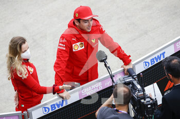 2021-07-15 - LECLERC Charles (mco), Scuderia Ferrari SF21, portrait doing an interview with Canal + France during the Formula 1 Pirelli British Grand Prix 2021, 10th round of the 2021 FIA Formula One World Championship from July 16 to 18, 2021 on the Silverstone Circuit, in Silverstone, United Kingdom - Photo Xavi Bonilla / DPPI - FORMULA 1 PIRELLI BRITISH GRAND PRIX 2021 - FORMULA 1 - MOTORS