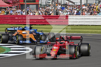 2021-07-17 - 16 LECLERC Charles (mco), Scuderia Ferrari SF21, action 04 NORRIS Lando (gbr), McLaren MCL35M, action during the Sprint Race of Formula 1 Pirelli British Grand Prix 2021, 10th round of the 2021 FIA Formula One World Championship from July 16 to 18, 2021 on the Silverstone Circuit, in Silverstone, United Kingdom - Photo DPPI - FORMULA 1 PIRELLI BRITISH GRAND PRIX 2021 - FORMULA 1 - MOTORS