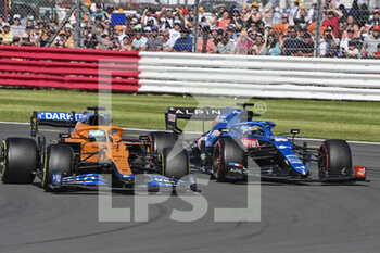 2021-07-17 - 03 RICCIARDO Daniel (aus), McLaren MCL35M, action 14 ALONSO Fernando (spa), Alpine F1 A521, action during the Sprint Race of Formula 1 Pirelli British Grand Prix 2021, 10th round of the 2021 FIA Formula One World Championship from July 16 to 18, 2021 on the Silverstone Circuit, in Silverstone, United Kingdom - Photo DPPI - FORMULA 1 PIRELLI BRITISH GRAND PRIX 2021 - FORMULA 1 - MOTORS