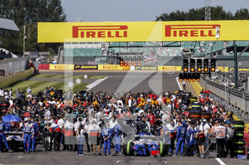 2021-07-17 - Grid ambient during the Sprint Race of Formula 1 Pirelli British Grand Prix 2021, 10th round of the 2021 FIA Formula One World Championship from July 16 to 18, 2021 on the Silverstone Circuit, in Silverstone, United Kingdom - Photo DPPI - FORMULA 1 PIRELLI BRITISH GRAND PRIX 2021 - FORMULA 1 - MOTORS