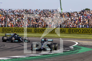 2021-07-17 - 44 HAMILTON Lewis (gbr), Mercedes AMG F1 GP W12 E Performance, action 77 BOTTAS Valtteri (fin), Mercedes AMG F1 GP W12 E Performance, action during the Sprint Race of Formula 1 Pirelli British Grand Prix 2021, 10th round of the 2021 FIA Formula One World Championship from July 16 to 18, 2021 on the Silverstone Circuit, in Silverstone, United Kingdom - Photo DPPI - FORMULA 1 PIRELLI BRITISH GRAND PRIX 2021 - FORMULA 1 - MOTORS