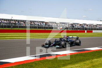 2021-07-17 - 44 HAMILTON Lewis (gbr), Mercedes AMG F1 GP W12 E Performance, action during the Formula 1 Pirelli British Grand Prix 2021, 10th round of the 2021 FIA Formula One World Championship from July 16 to 18, 2021 on the Silverstone Circuit, in Silverstone, United Kingdom - Photo Xavi Bonilla / DPPI - FORMULA 1 PIRELLI BRITISH GRAND PRIX 2021 - FORMULA 1 - MOTORS