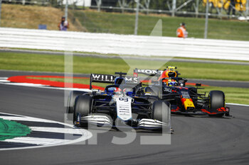 2021-07-18 - 63 RUSSELL George (gbr), Williams Racing F1 FW43B, action 11 PEREZ Sergio (mex), Red Bull Racing Honda RB16B, action during the Formula 1 Pirelli British Grand Prix 2021, 10th round of the 2021 FIA Formula One World Championship from July 16 to 18, 2021 on the Silverstone Circuit, in Silverstone, United Kingdom - Photo Xavi Bonilla / DPPI - FORMULA 1 PIRELLI BRITISH GRAND PRIX 2021 - FORMULA 1 - MOTORS
