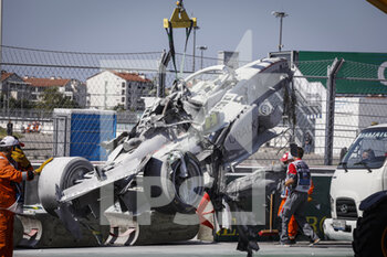 2020-09-27 - 25 Ghiotto Luca (ita), Hitech Grand Prix, Dallara F2 2018, crash, accident, during the 10th round of the 2020 FIA Formula 2 Championship from from September 25 to 27, 2020 on the Sochi Autodrom, in Sochi, Russia - Photo Fran.ois Flamand / DPPI - 10TH ROUND OF THE 2020 FIA FORMULA 2 CHAMPIONSHIP - FORMULA 2 - MOTORS