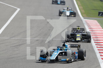 2021-03-27 - 03 Zhou Guanyu (chn), UNI-Virtuosi Racing, Dallara F2, action during the 1st round of the 2021 FIA Formula 2 Championship from March 26 to 28, 2021 on the Bahrain International Circuit, in Sakhir, Bahrain - Photo Frédéric Le Floc?h / DPPI - 1ST ROUND OF THE 2021 FIA FORMULA 2 CHAMPIONSHIP - FORMULA 2 - MOTORS