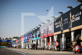 2021-02-25 - paddock pitlane ambiance during the 2021 Diriyah ePrix, 1st round of the 2020â21 Formula E World Championship, on the Riyadh Street Circuit from February 25 to 27, in Riyadh, Saudi Arabia - Photo Germain Hazard / DPPI - 2021 DIRIYAH EPRIX, 1ST ROUND OF THE FORMULA E WORLD CHAMPIONSHIP - FORMULA E - MOTORS