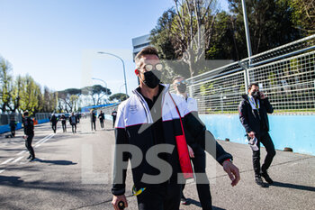 2021-04-09 - LOTTERER André (ger), TAG Heuer Porsche Formula E Team, Porsche 99X Electric, portrait trackwalk during the 2021 Rome ePrix, 3rd round of the 2020-21 Formula E World Championship, on the Circuito Cittadino dell'EUR from April 9 to 11, in Rome, Italy - Photo Germain Hazard / DPPI - 2021 ROME EPRIX, 3RD ROUND OF THE 2020-21 FORMULA E WORLD CHAMPIONSHIP - FORMULA E - MOTORS