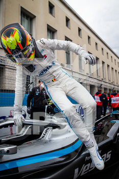 2021-04-10 - VANDOORNE Stoffel (bel), Mercedes-Benz EQ Formula E Team, Mercedes-Benz EQ Silver Arrow 02, portrait grille de depart starting grid during the 2021 Rome ePrix, 3rd round of the 2020-21 Formula E World Championship, on the Circuito Cittadino dell'EUR from April 9 to 11, in Rome, Italy - Photo Germain Hazard / DPPI - 2021 ROME EPRIX, 3RD ROUND OF THE 2020-21 FORMULA E WORLD CHAMPIONSHIP - FORMULA E - MOTORS