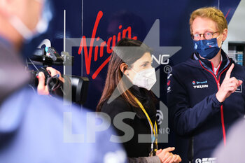 2021-04-10 - The mayor of Rome, Virginia Raggi, visits the Envision Virgin Racing team box, with Sylvain Fillipi, the Managing Director of the team. - 2021 ROME EPRIX, 3RD ROUND OF THE 2020-21 FORMULA E WORLD CHAMPIONSHIP - FORMULA E - MOTORS