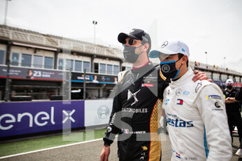 2021-04-25 - VERGNE Jean-Eric (fra), DS Techeetah, DS E-Tense FE20, portrait DE VRIES Nyck (nld), Mercedes-Benz EQ Formula E Team, Mercedes-Benz EQ Silver Arrow 02, portrait grille de depart starting grid during the 2021 Valencia ePrix, 3rd meeting of the 2020-21 Formula E World Championship, on the Circuit Ricardo Tormo from April 23 to 25, in Valencia, Spain - Photo Germain Hazard / DPPI - 2021 VALENCIA EPRIX, 3RD MEETING OF THE 2020-21 FORMULA E WORLD CHAMPIONSHIP - FORMULA E - MOTORS