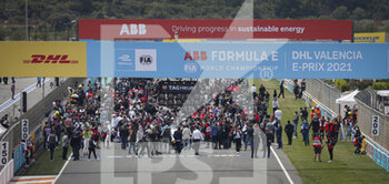 2021-04-25 - grille de depart starting grid during the 2021 Valencia ePrix, 3rd meeting of the 2020-21 Formula E World Championship, on the Circuit Ricardo Tormo from April 23 to 25, in Valencia, Spain - Photo François Flamand / DPPI - 2021 VALENCIA EPRIX, 3RD MEETING OF THE 2020-21 FORMULA E WORLD CHAMPIONSHIP - FORMULA E - MOTORS