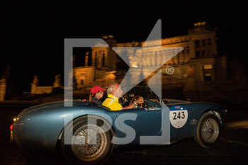 2021-06-16 - A car drives in Rome during the second  leg of the Mille Miglia 2021  on june 17, 2021 in Rome, Italy. Photo by Gianluca Checchi/New Reporter - MILLE MIGLIA 2021  - HISTORIC - MOTORS