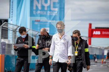 2021-07-09 - VERGNE Jean-Eric (fra), DS Techeetah, DS E-Tense FE20, portrait trackwalk during the 2021 New York City ePrix, 6th meeting of the 2020-21 Formula E World Championship, on the Brooklyn Street Circuit from July 10 to 11, in New York, USA - Photo Germain Hazard / DPPI - 2021 NEW YORK CITY EPRIX, 6TH MEETING OF THE 2020-21 FORMULA E WORLD CHAMPIONSHIP - FORMULA E - MOTORS