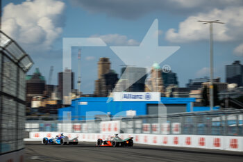 2021-07-10 - 28 Günther Maximilian (ger), BMW i Andretti Motorsport, BMW iFE.21, action 11 Di Grassi Lucas (bra), Audi Sport ABT Schaeffler, Audi e-ton FE07, action during the 2021 New York City ePrix, 6th meeting of the 2020-21 Formula E World Championship, on the Brooklyn Street Circuit from July 10 to 11, in New York, USA - Photo Germain Hazard / DPPI - 2021 NEW YORK CITY EPRIX, 6TH MEETING OF THE 2020-21 FORMULA E WORLD CHAMPIONSHIP - FORMULA E - MOTORS