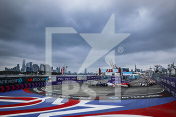 2021-07-11 - Start race 2 during the 2021 New York City ePrix, 6th meeting of the 2020-21 Formula E World Championship, on the Brooklyn Street Circuit from July 10 to 11, in New York, USA - Photo François Flamand / DPPI - 2021 NEW YORK CITY EPRIX, 6TH MEETING OF THE 2020-21 FORMULA E WORLD CHAMPIONSHIP - FORMULA E - MOTORS