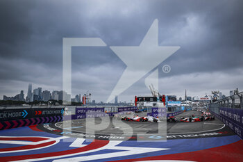 2021-07-11 - Start Race 2 during the 2021 New York City ePrix, 6th meeting of the 2020-21 Formula E World Championship, on the Brooklyn Street Circuit from July 10 to 11, in New York, USA - Photo François Flamand / DPPI - 2021 NEW YORK CITY EPRIX, 6TH MEETING OF THE 2020-21 FORMULA E WORLD CHAMPIONSHIP - FORMULA E - MOTORS