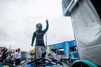 2021-07-11 - BIRD Sam (gbr), Jaguar Racing, Jaguar I-Type 5, portrait victoire victory joie joy during the 2021 New York City ePrix, 6th meeting of the 2020-21 Formula E World Championship, on the Brooklyn Street Circuit from July 10 to 11, in New York, USA - Photo Germain Hazard / DPPI - 2021 NEW YORK CITY EPRIX, 6TH MEETING OF THE 2020-21 FORMULA E WORLD CHAMPIONSHIP - FORMULA E - MOTORS