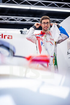 2021-07-23 - SIMS Alexander (gbr), Mahindra Racing, Mahinda M7Electro, portrait during the 2021 London ePrix, 7th meeting of the 2020-21 Formula E World Championship, on the ExCel London from July 24 to 25, in London, United Kingdom - Photo Germain Hazard / DPPI - 2021 LONDON EPRIX, 7TH MEETING OF THE 2020-21 FORMULA E WORLD CHAMPIONSHIP - FORMULA E - MOTORS