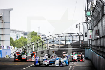 2021-07-23 - 27 Dennis Jake (gbr), BMW i Andretti Motorsport, BMW iFE.21, action 11 Di Grassi Lucas (bra), Audi Sport ABT Schaeffler, Audi e-ton FE07, action 33 Rast René (ger), Audi Sport ABT Schaeffler, Audi e-ton FE07, action during the 2021 London ePrix, 7th meeting of the 2020-21 Formula E World Championship, on the ExCel London from July 24 to 25, in London, United Kingdom - Photo Germain Hazard / DPPI - 2021 LONDON EPRIX, 7TH MEETING OF THE 2020-21 FORMULA E WORLD CHAMPIONSHIP - FORMULA E - MOTORS