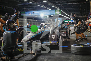 2021-07-23 - 17 De Vries Nyck (nld), Mercedes-Benz EQ Formula E Team, Mercedes-Benz EQ Silver Arrow 02, action during the 2021 London ePrix, 7th meeting of the 2020-21 Formula E World Championship, on the ExCel London from July 24 to 25, in London, United Kingdom - Photo Xavi Bonilla / DPPI - 2021 LONDON EPRIX, 7TH MEETING OF THE 2020-21 FORMULA E WORLD CHAMPIONSHIP - FORMULA E - MOTORS