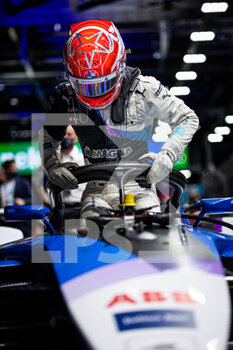 2021-07-25 - GUNTHER Maximilian (ger), BMW i Andretti Motorsport, BMW iFE.21, portrait grille de depart starting grid during the 2021 London ePrix, 7th meeting of the 2020-21 Formula E World Championship, on the ExCel London from July 24 to 25, in London, United Kingdom - Photo Germain Hazard / DPPI - 2021 LONDON EPRIX, 7TH MEETING OF THE 2020-21 FORMULA E WORLD CHAMPIONSHIP - FORMULA E - MOTORS