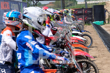 2021-04-25 - Start of MX2 race. - CAMPIONATO ITALIANO PRESTIGE - CATEGORIA MX2 - MOTOCROSS - MOTORS
