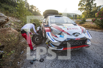2020-09-19 - OGIER Sebastien (FRA), Toyota Yaris WRC, Toyota Gazoo Racing WRT, portrait INGRASSIA Julien (FRA), Toyota Yaris WRC, Toyota Gazoo Racing WRT, portrait changement de pneus, tires change during the 2020 Rally of Turkey, 5th round of the 2020 FIA WRC Championship from September 18 to 20, 2020 at Marmaris, Mugla in Turkey - Photo Gregory Lenormand / DPPI - RALLY OF TURKEY, 5TH ROUND OF THE 2020 FIA WRC - SATURDAY - RALLY - MOTORS