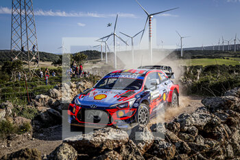 2020-10-09 - 11 NEUVILLE Thierry (BEL), GILSOUL Nicolas (BEL), Hyundai i20 Coupe WRC, Hyundai Shell Mobis WRT, action during the 2020 Rally Italia Sardegna, 6th round of the 2020 FIA WRC Championship from October 8 to 11, 2020 at Alghero, Sardegna in Italy - Photo Paulo Maria / DPPI - RALLY OF SARDEGNA - 6TH ROUND OF THE 2020 FIA WRC CHAMPIONSHIP - RALLY - MOTORS